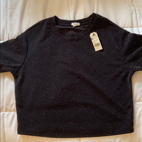 ✨2 for $15✨ Garage sparkle tee shirt (never worn!) - Picture 1 of 3